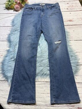 Levi’s 715 Bootcut Knee Distressed Jeans sz 32